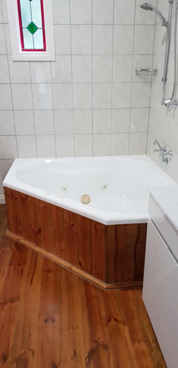 Astley Cottage 데일스포드 외부 사진